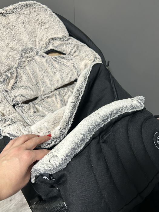 Чохол та муфта для рук чорний хутро штучне плюш Kiddy cybex