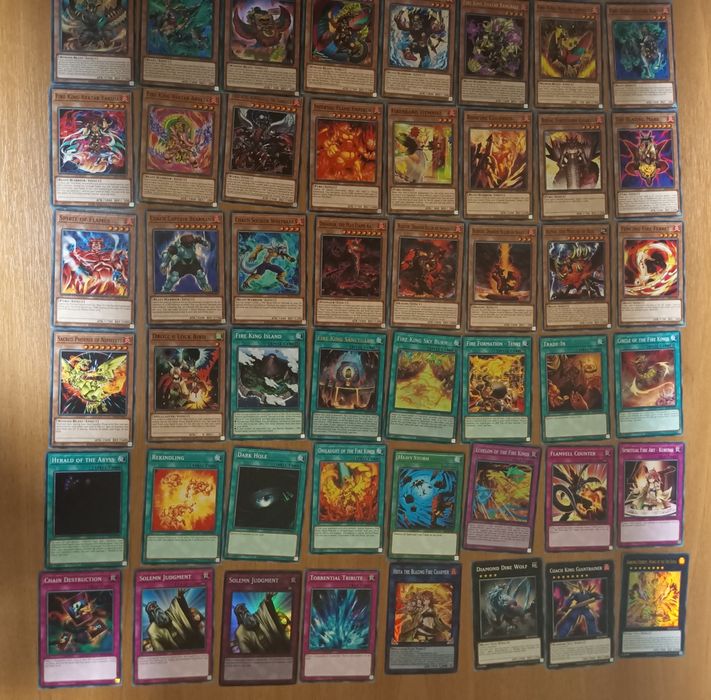 Гральні карти, колоди Yu-Gi-Oh