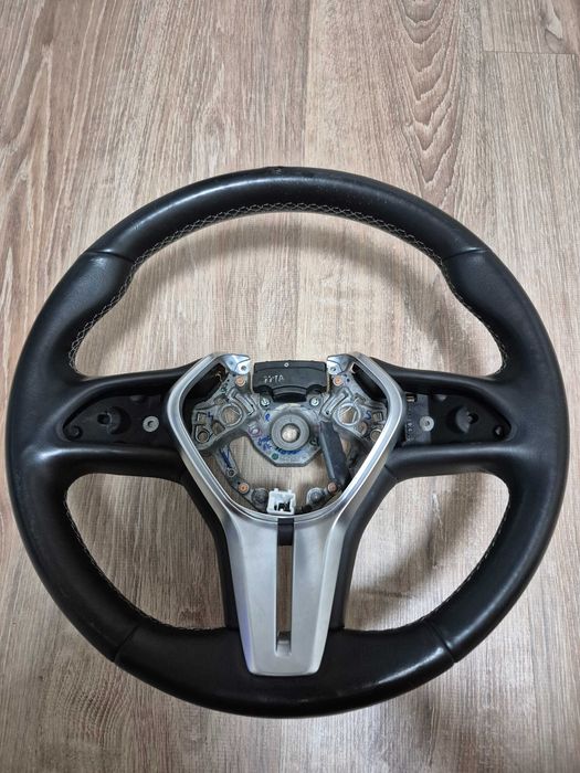 Руль Infiniti QX50 2018 рік під  перешивку.