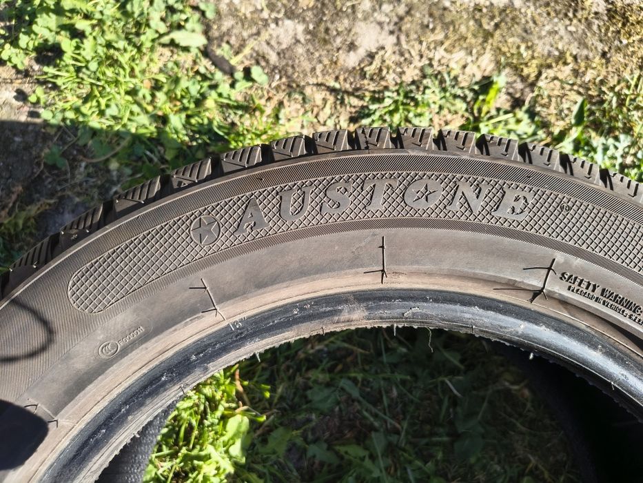 Austone 215/55/16 zimowe