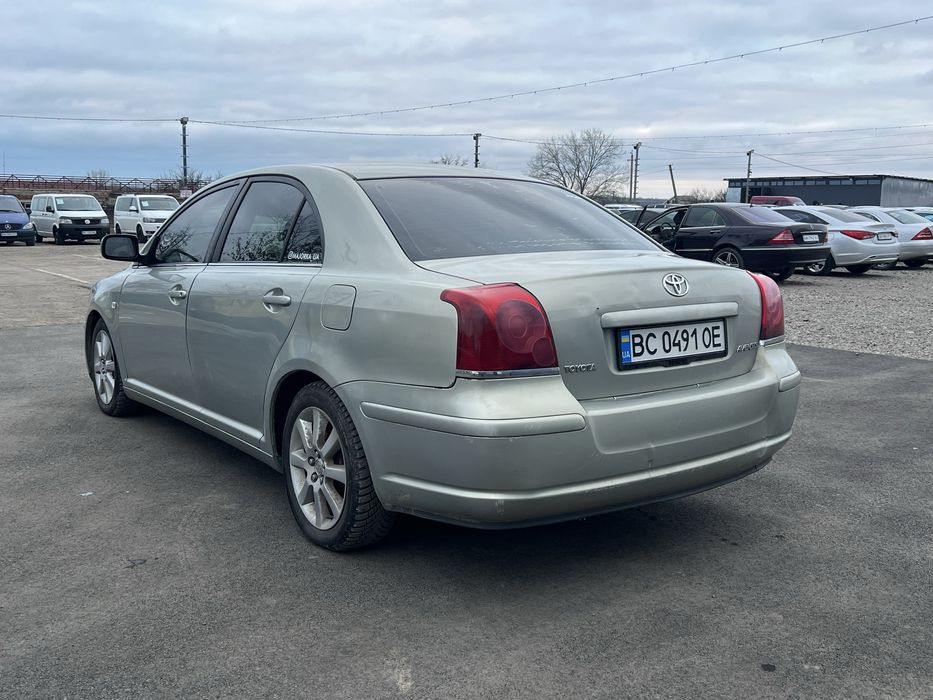 Toyota Avensis 1.8 газ/бенз