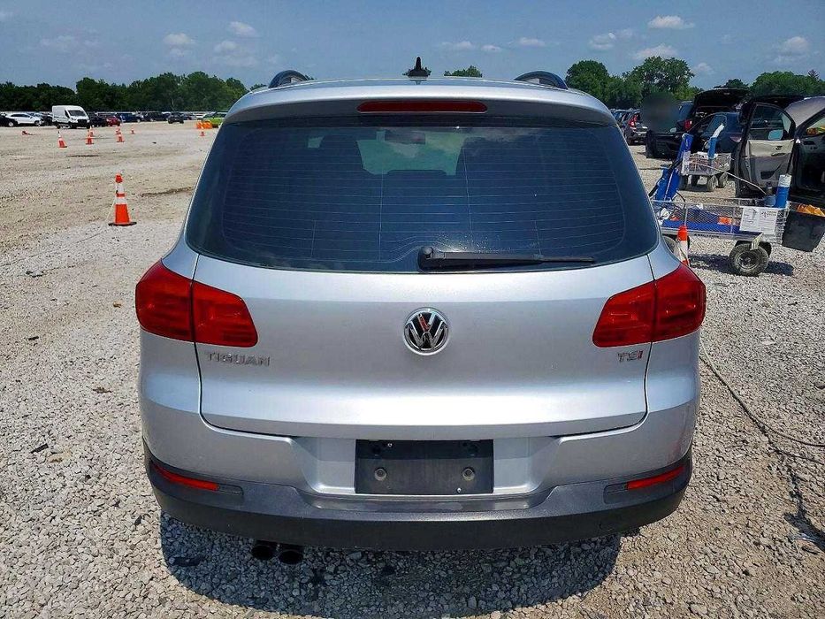 2017  Volkswagen TIGUAN SE