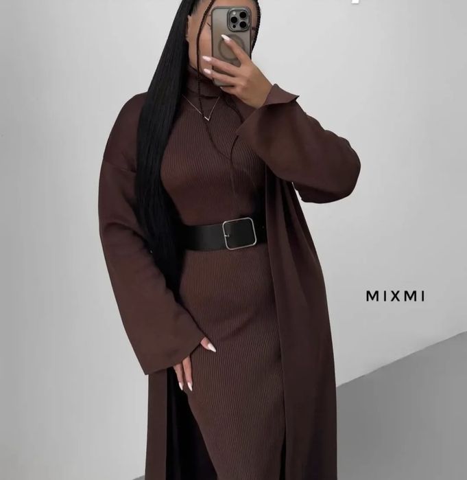 Продається костюм . Бордо.