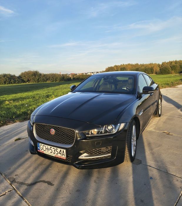 Jaguar XE