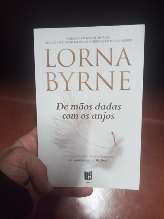 De Mãos Dadas Com Os Anjos - Lorna Byrne