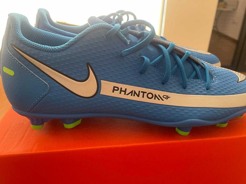 Chuteiras Nike Phantom novas