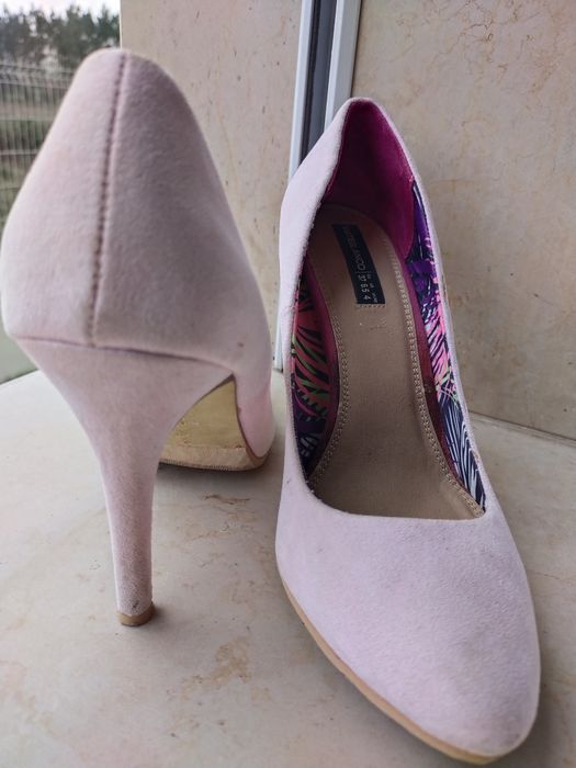 Sapatos Rosa  tacão alto