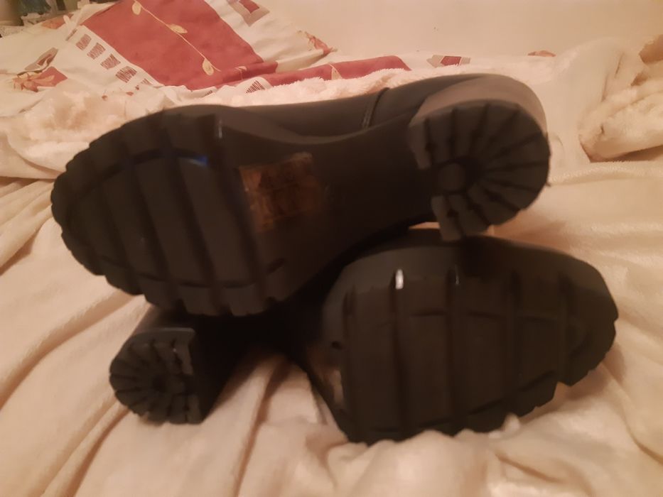 Botki na platformie czarne