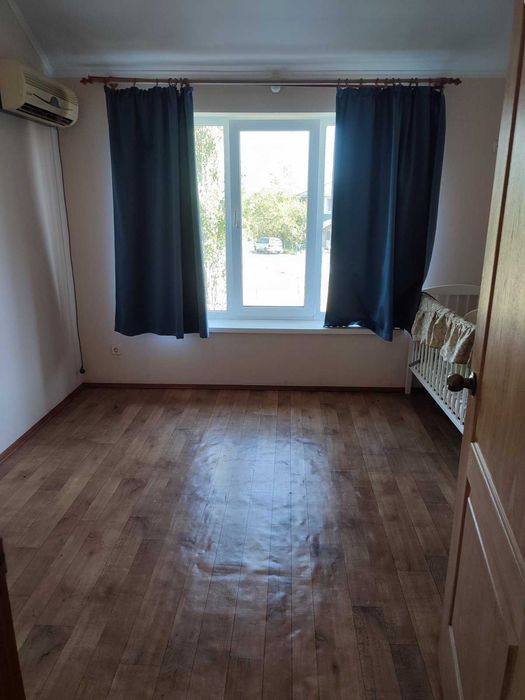 Свій котедж у Коблеві біля моря здам в оренду.