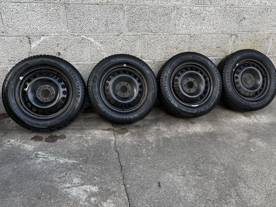 Koła Zimowe R16 5x115 Opel Astra Zafira Insignia Opony 215/60/16 21r.