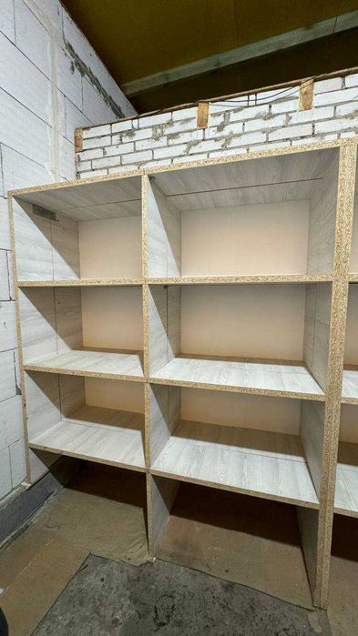 Стелажі на товар товсті дсп як нові  (2.10х1.75х0.35м)
