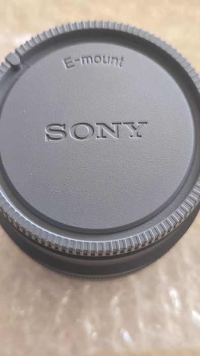 Objetiva Sony FE 50mm F1.8