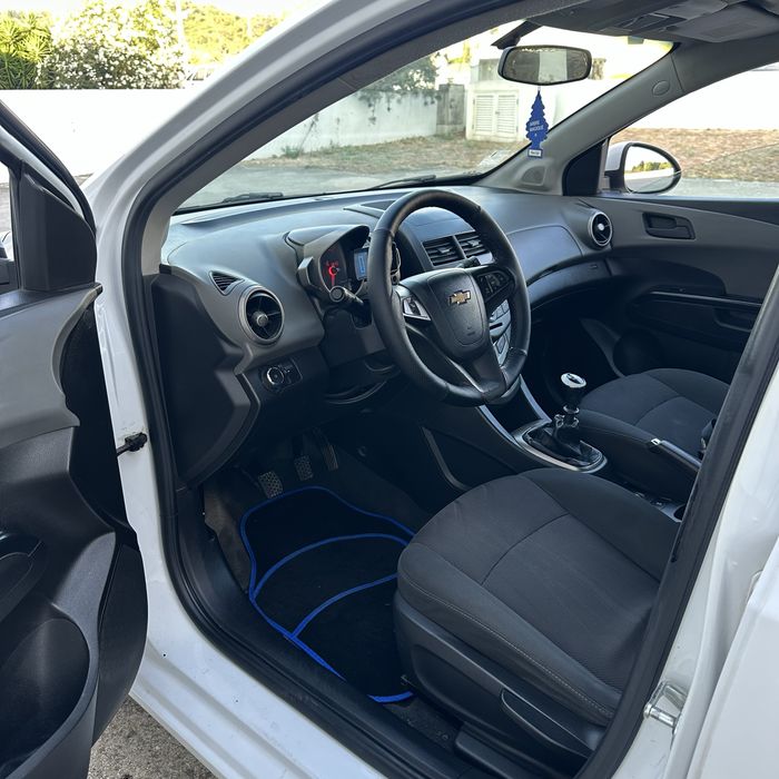 Chevrolet Aveo — fotografia 5