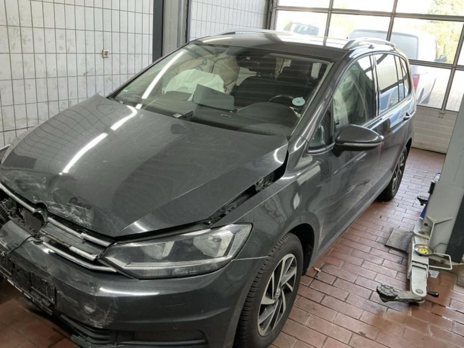 VW Volkswagen Touran 1.6 tdi automat 2019r 149k przebieg automatyczna