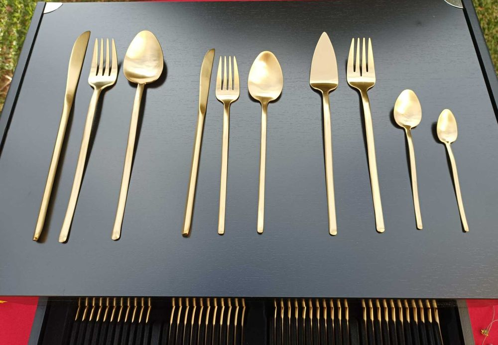 Faqueiro Dourado de excelência - 130 peças - Herdmar