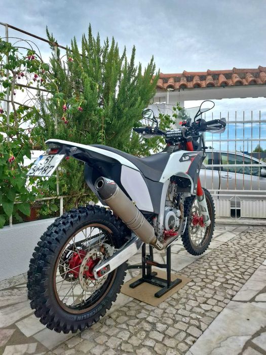 AJP PR7 650 Adventure - 2017