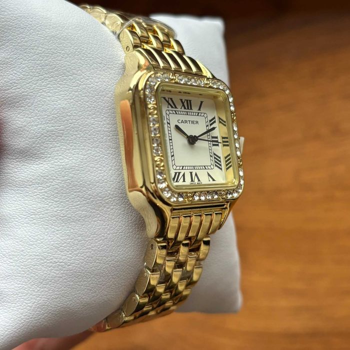 Жіночий годинник Cartier на браслеті золотого кольору  | Женские часы Cartier на браслете золотого цвета