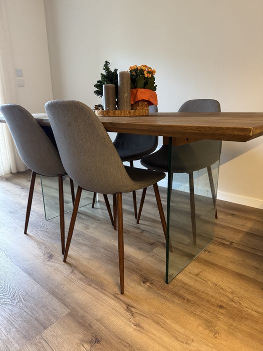 Mesa e Cadeiras AREA