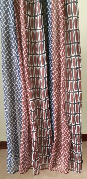 Vestido comprido de senhora marca Adolfo Dominguez