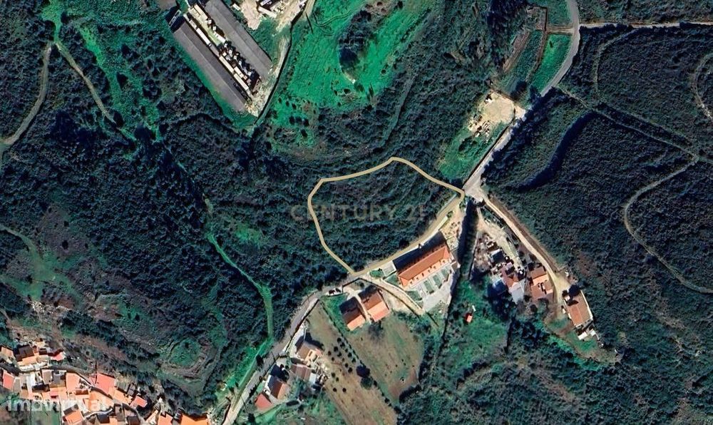 **Rustic Plot of Land Measuring 6,520 m² – Alenquer **