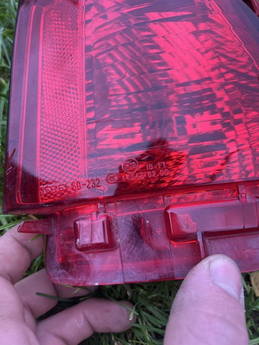 Задній привий ліхтар . Lexus LX