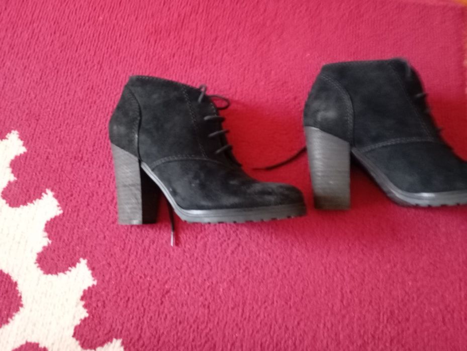 Botas Mango, pouco usadas.