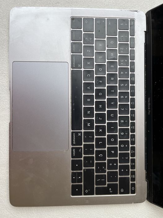 MacBook Pro 13 (2017)64550651483395122