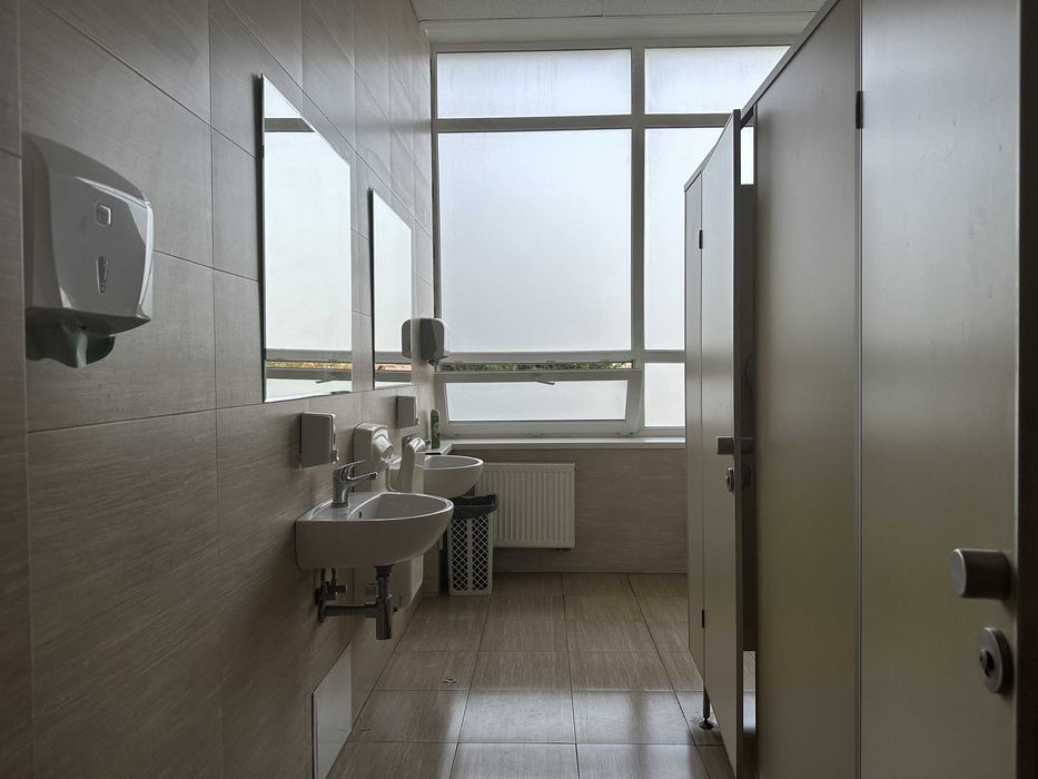 Оренда Офісу 700 м2, в БЦ Геліос, метро Берестейська, генератор