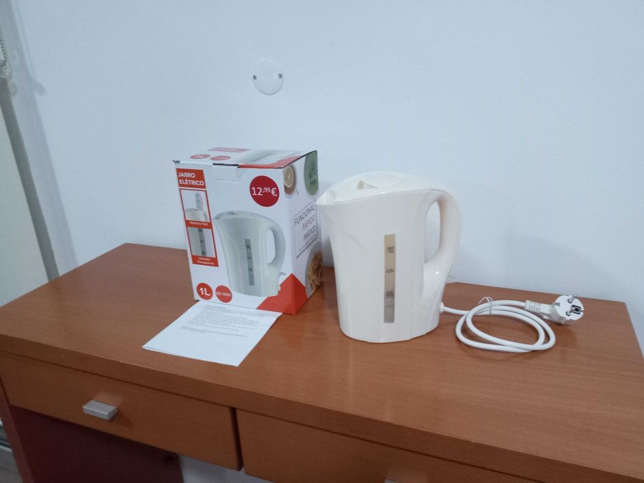 Jarro Elétrico 1 Litro Novo (apenas 1 utilização)