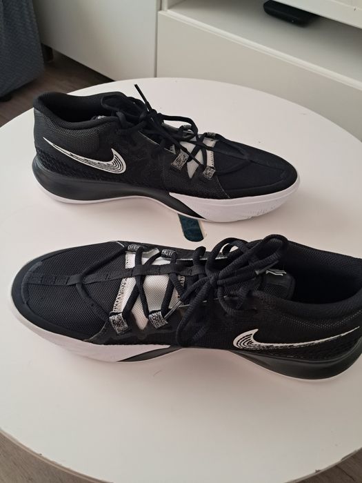 Tenis Nike Precision 7
