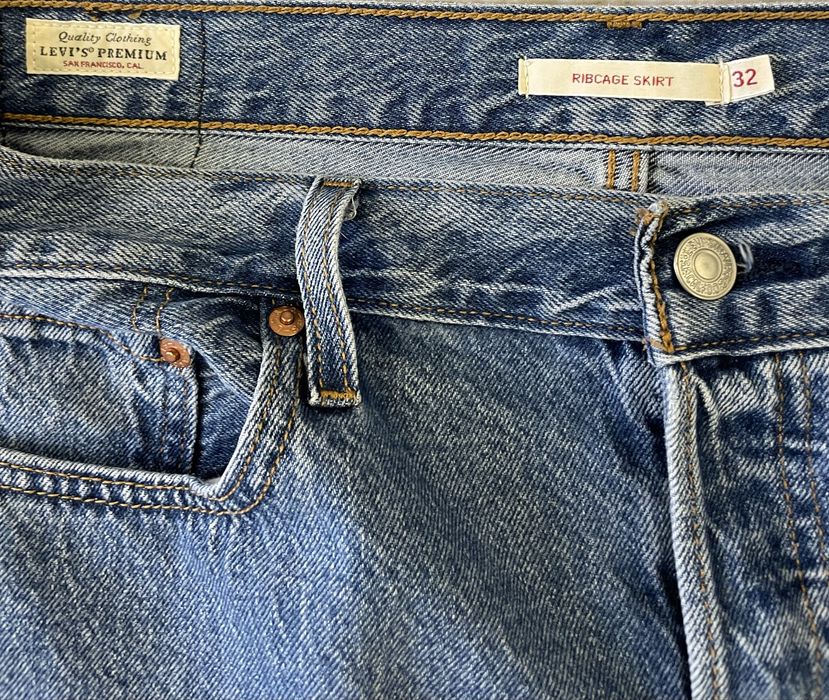 Спідниця джинсова Levis оригінал. W 32