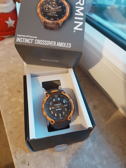 Garmin instinct crossover amoled