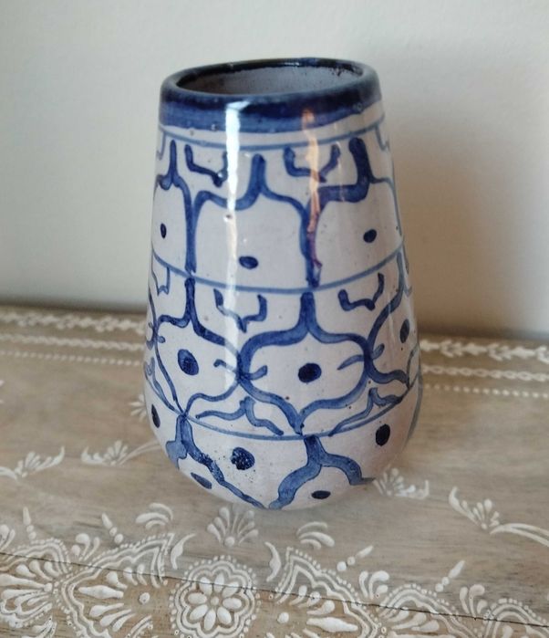 Linda Jarra em faiança vidrada