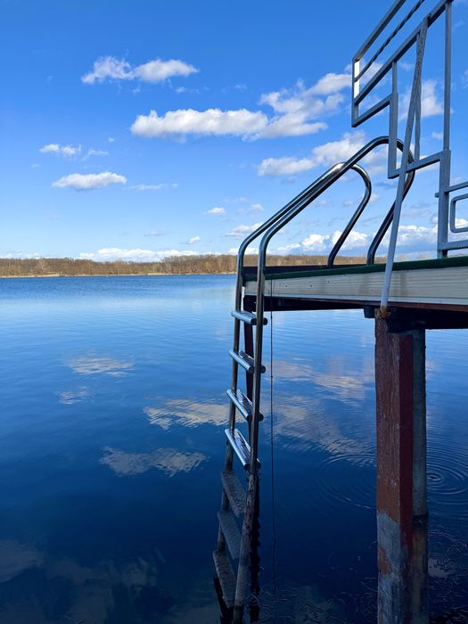 Будинок з власним пляжеи на берегу «Закарпатського Моря»