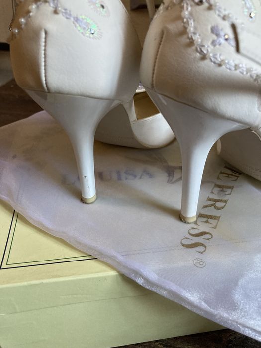 Весільне взуття б/в
