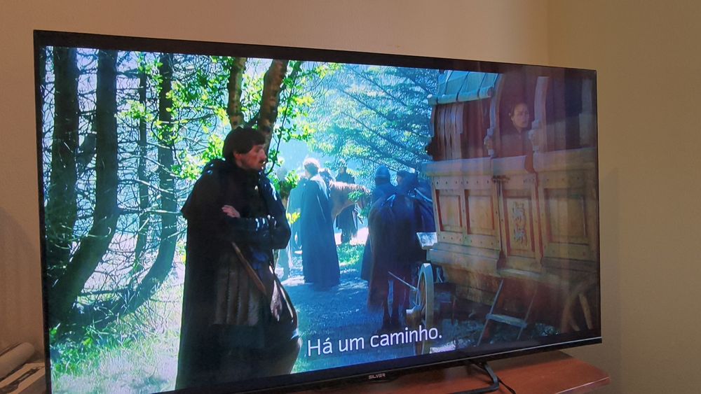 Smart TV 55 polegadas QLEDUHD4K Silver