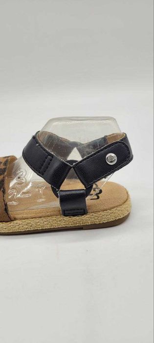 Шкіряні босоніжки для дівчинки UGG Оригінал 18, 23 р.