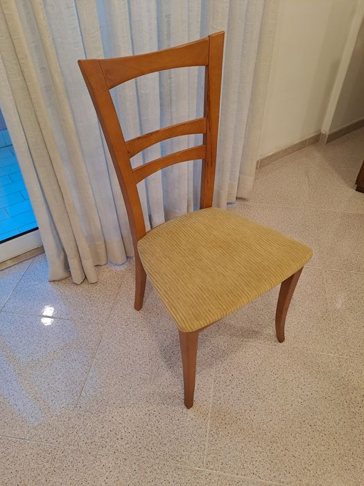 4 Dining Room Chairs64285666042497122