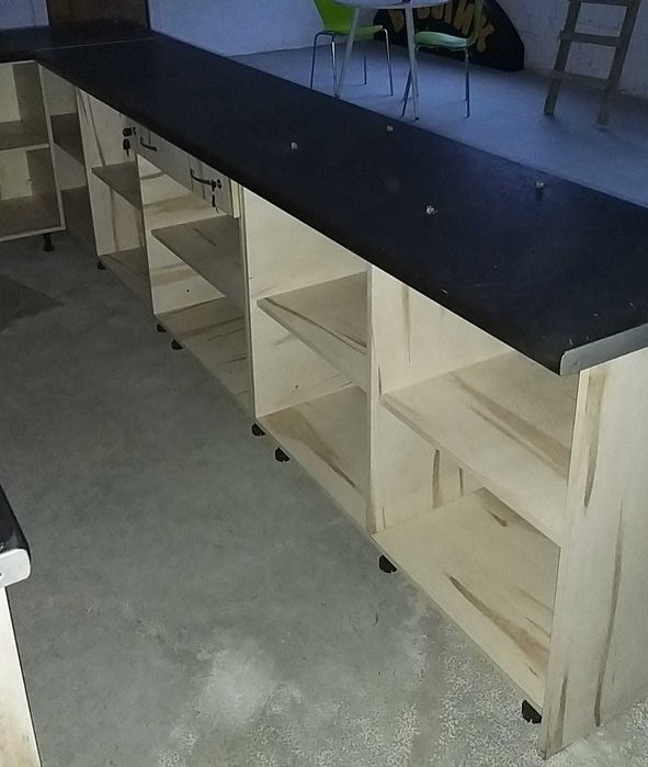 Прилавок меблевий для торгового закладу