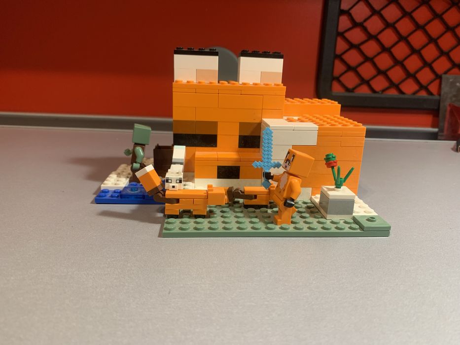 LEGO Minecraft 21178 Лисяча хатинка