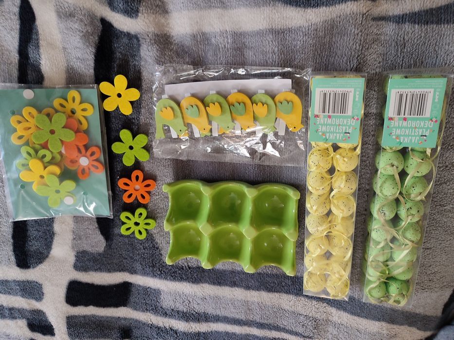 Ozdoby wielkanocne,nowe(cena za całość).