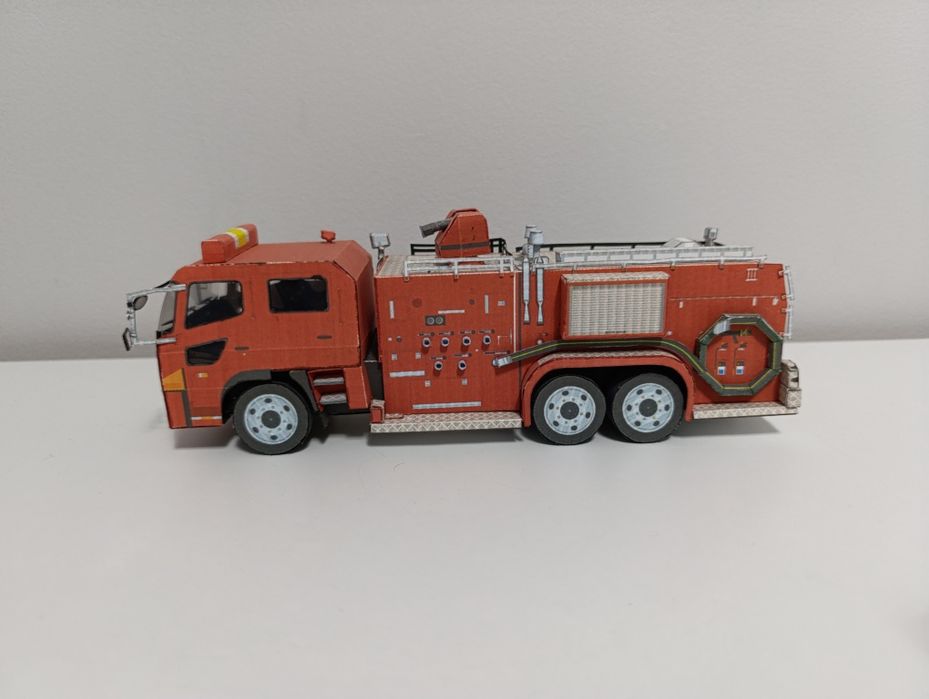 Model kartonowy samochód  ciężarówka straż pożarna fire Chiny zabawka