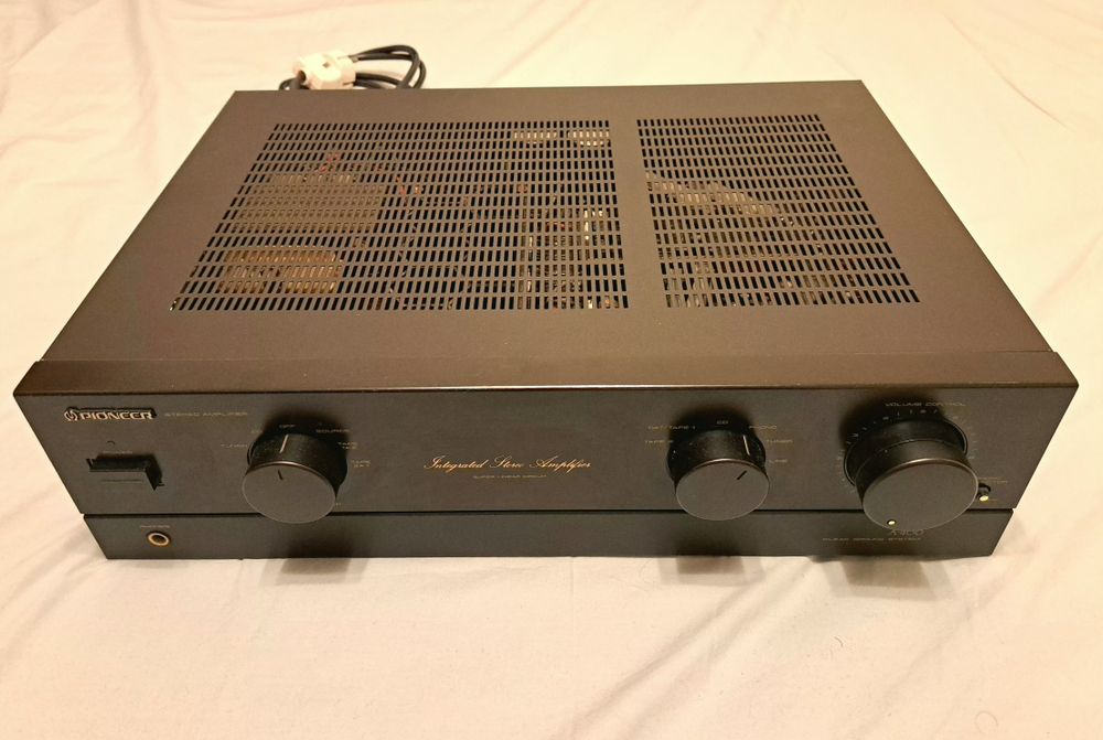 Amplificador Pioneer A-400 (Clássico Hi-Fi / Estado Impecável)