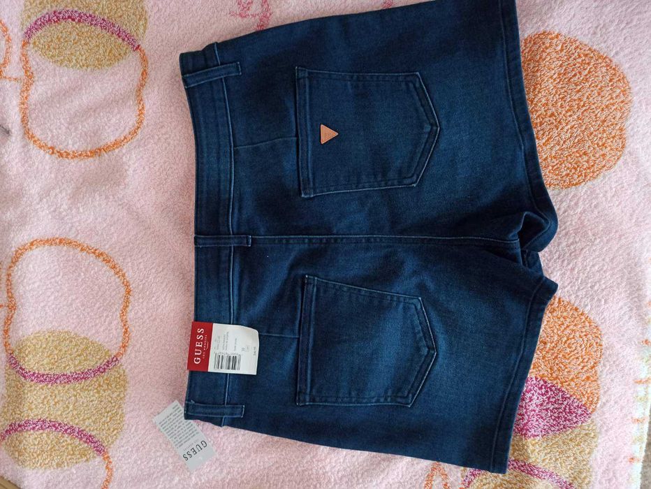 Джинсові шорти Guess, р. L, оригінал з американського сайту