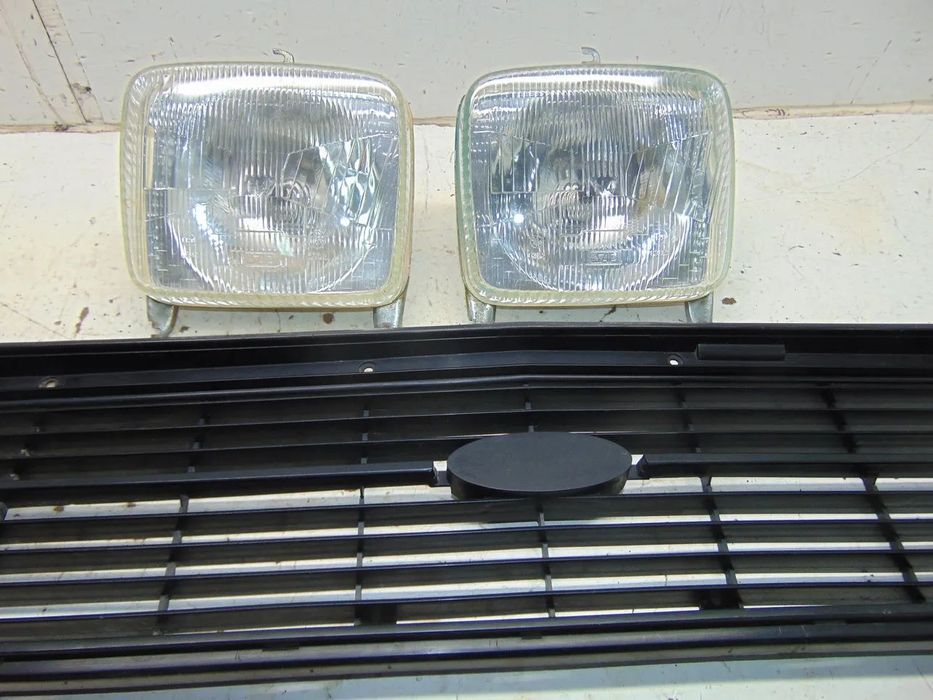 Ford Escort MK2 Grelha " nova de stock antigo