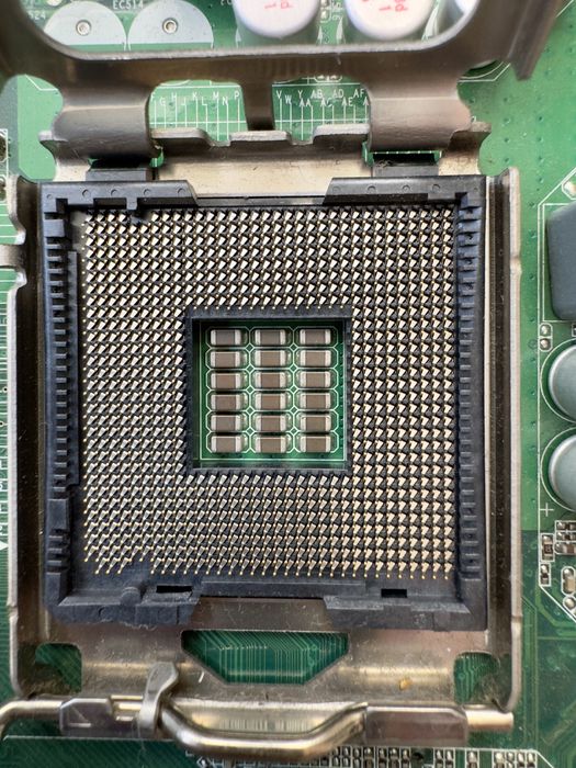 Intel  Desktop DQ45CB LGA775  + Intel Pentium Dual-Core E6700  + DDR 2