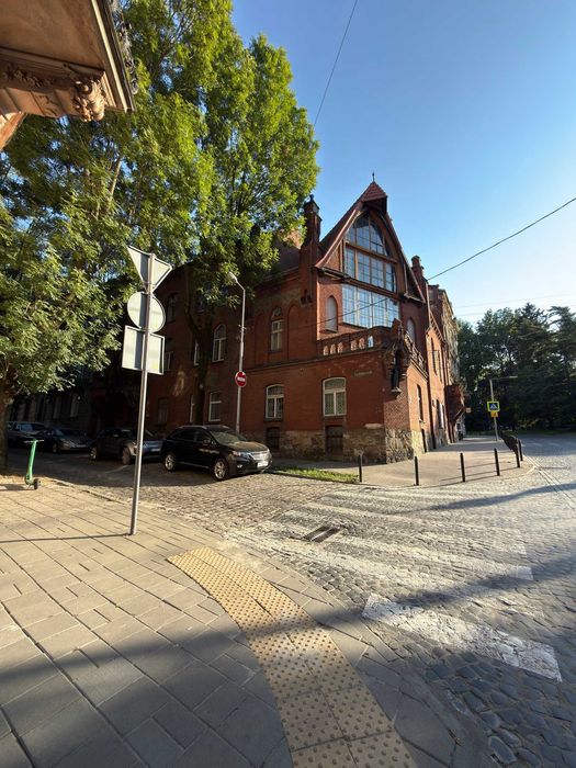 Оренда 1 кім. квартири, вул. Новаківського (біля Університету Франка)