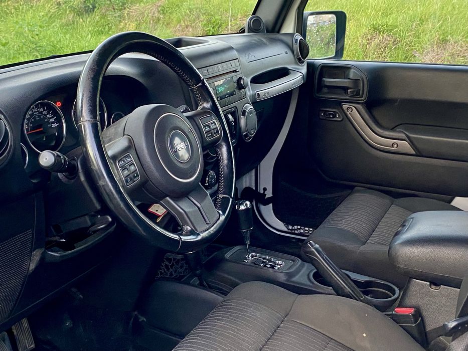 Jeep Wrangler Unlimited Sport 2.8 crd 200cv - 2012