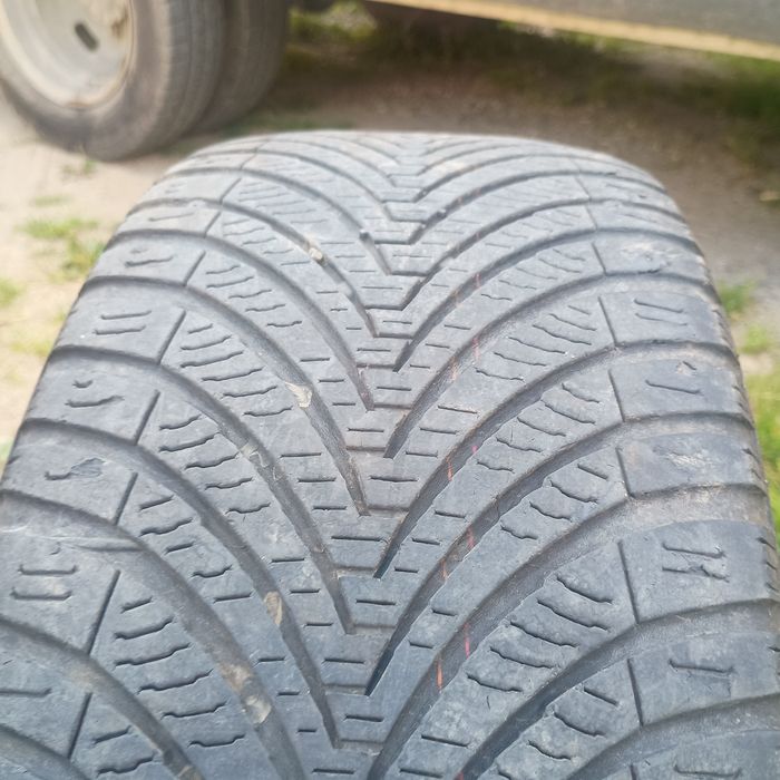 Opony 215/45 R16 komplet 4 sztuki
