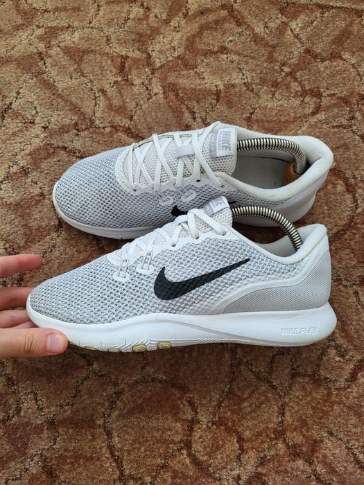 Оригинальные женские кроссовки Nike Flex